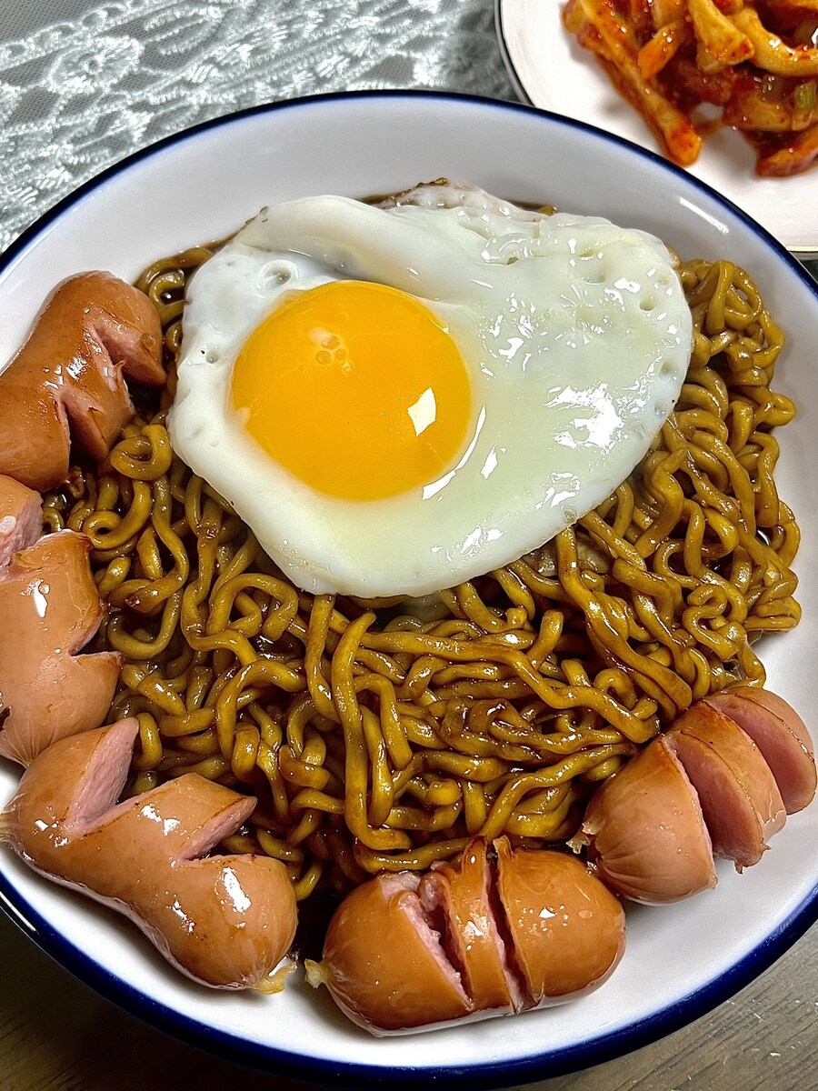 촉촉한 짜파게티_1.jpg