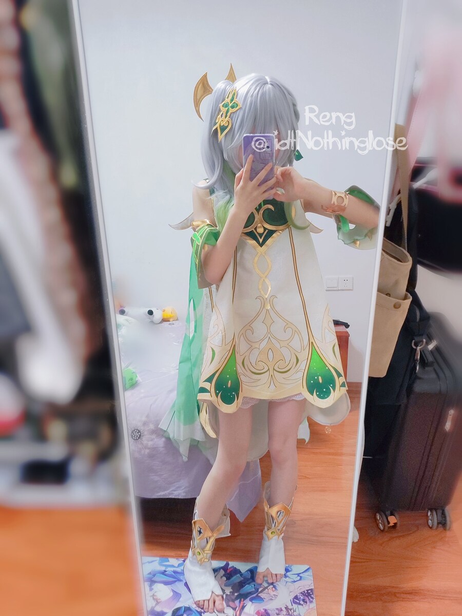 코스프레는 글레머 보단 슬렌더가 더 예쁘게 보이는듯_20.jpg