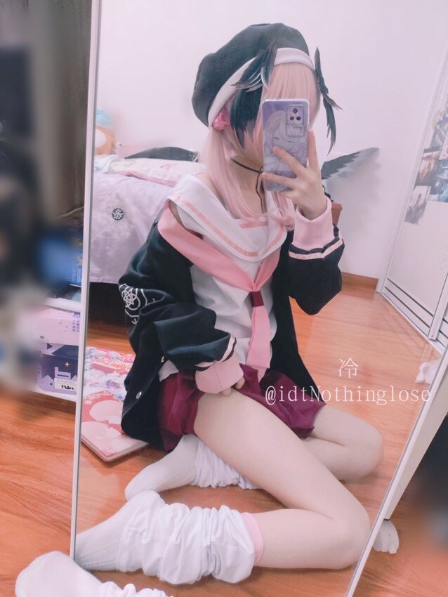 코스프레는 글레머 보단 슬렌더가 더 예쁘게 보이는듯_25.jpg