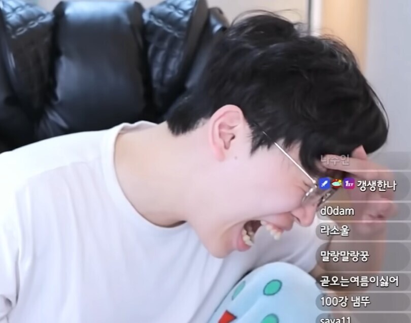 문신 있는 여자가 결혼을 못하는 이유_15.jpg