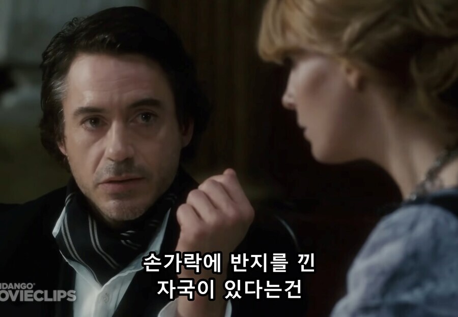 셜록홈즈 시리즈가 영상화되면 꼭 나오는 장면_9.jpg