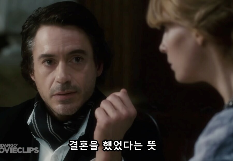 셜록홈즈 시리즈가 영상화되면 꼭 나오는 장면_10.jpg