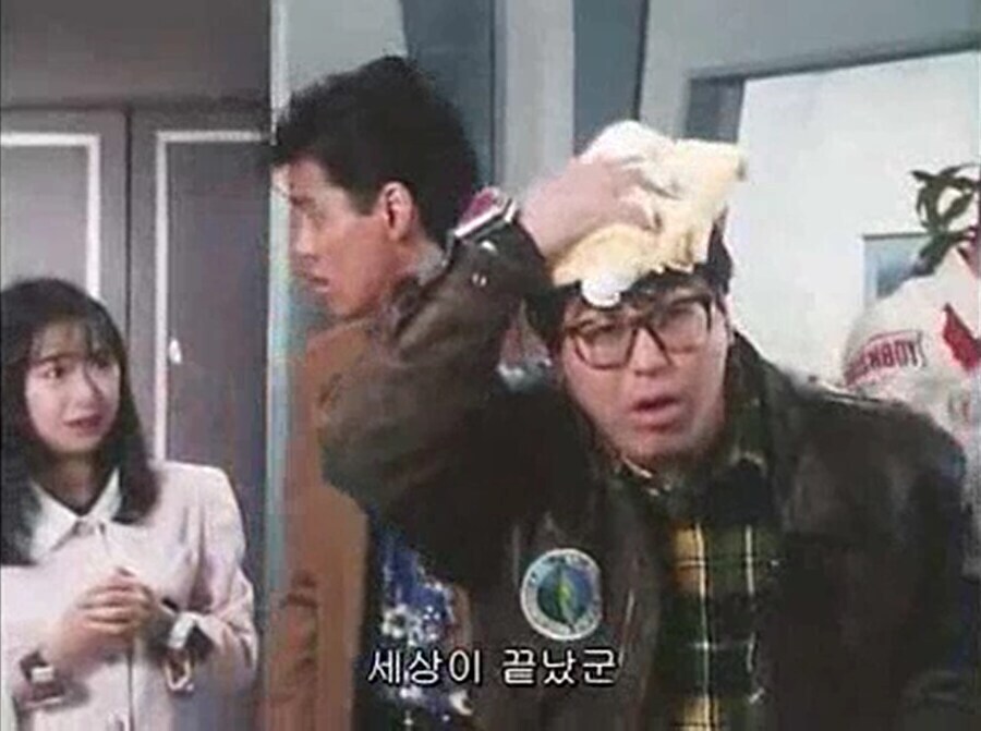 툴툴 대면서 챙겨줄건 다 챙겨주는 블랙 레인저_2.jpg
