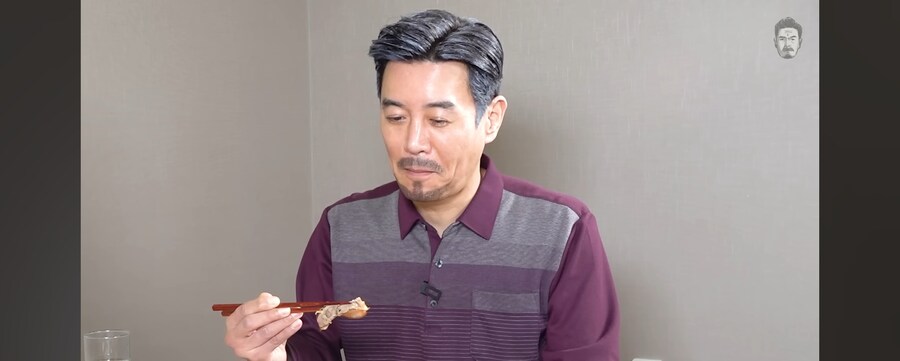 왼손잡이네..?_8.jpg