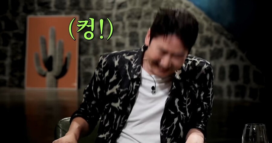장례식에서 큰절한 배우 조여정_24.jpg