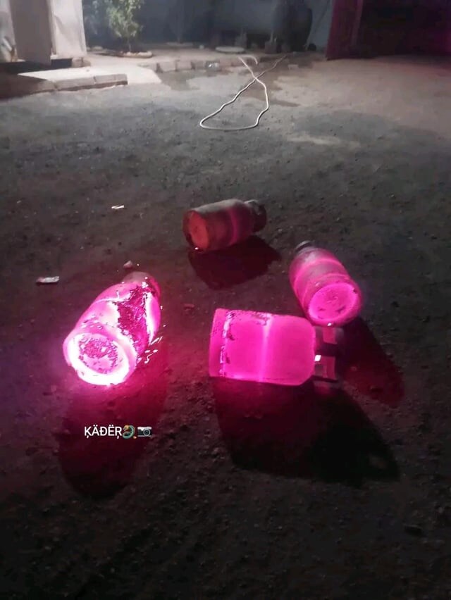대규모 화재현장에서 발견된 가스통들_1.jpg
