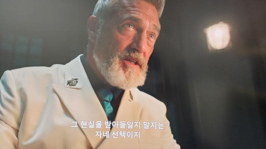 실사판에 나온 가프가 해군을 떠나지 않은 이유.jpg_7.jpg