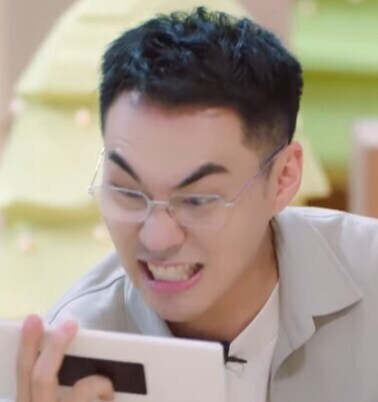 명조) ???: 아 아우구스타 트윈테일로 내고싶다!_2.jpg