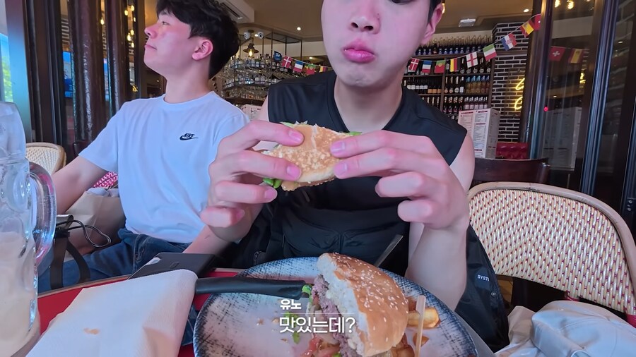 유튜브) 유럽 평점 1점 식당(사실2.3점)에 가본 유튜버_14.png