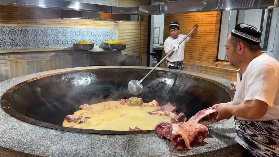 AI 썸네일 과장이 심하네_6.jpg