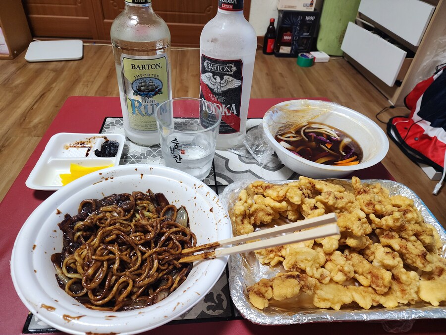 아.. 럼 맛없어 보드카로 교체...... ㅠ.ㅜ_1.jpg