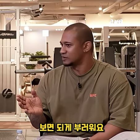 한국인의 특출난 신체부의_3.jpg