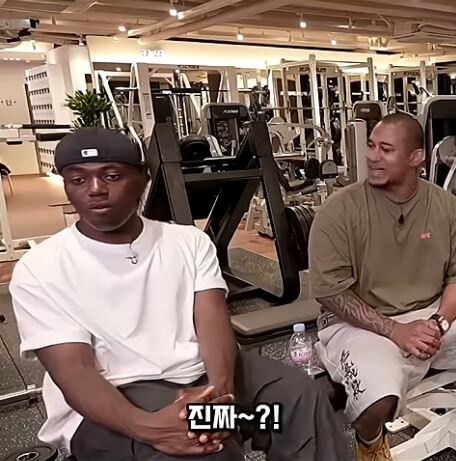 한국인의 특출난 신체부의_6.jpg