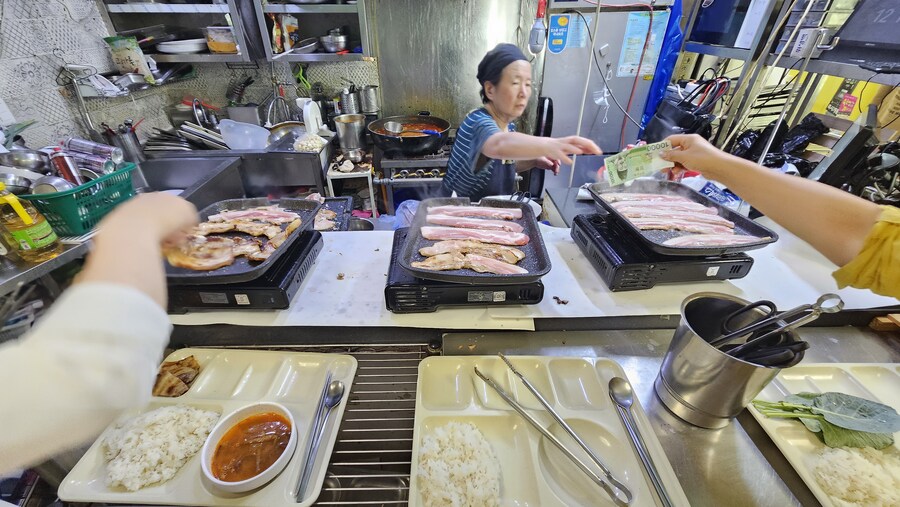 강남 7500원 삼겹살 뷔페_2.jpg