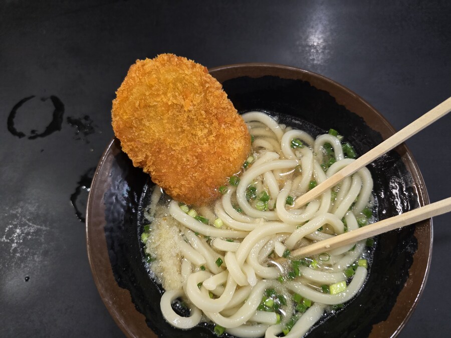 고송에서 난리난. 한그릇에 1800원 짜리 우동 jpg_2.jpg
