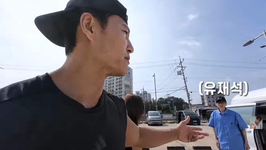 런닝맨 촬영장에서 결혼 소식 알리는 김종국_16.png