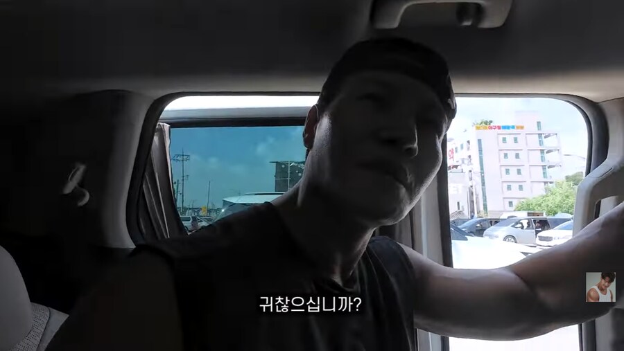 런닝맨 촬영장에서 결혼 소식 알리는 김종국_17.png