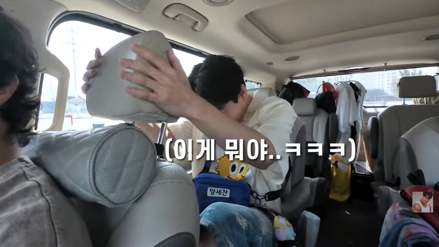 런닝맨 촬영장에서 결혼 소식 알리는 김종국_89.png