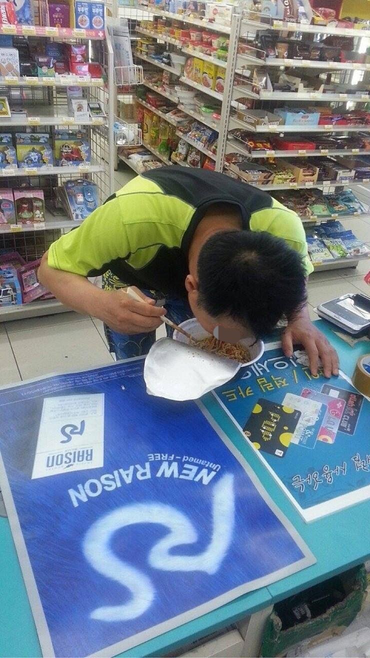 편의점 진상 레전드 모음집.jpg_8.jpg