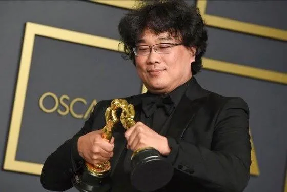 해외에서도 갈린다는 영화 거장.jpe_2.webp