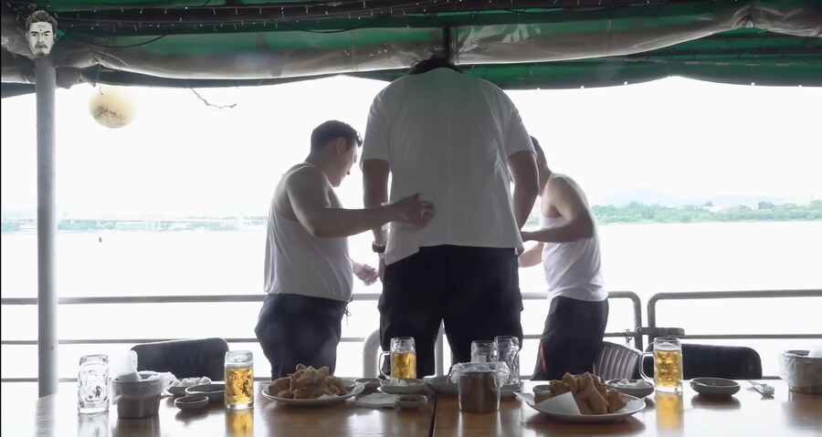 사소한 키 차이에 굴복하지 않는 남자들의 서열.jpg_11.png