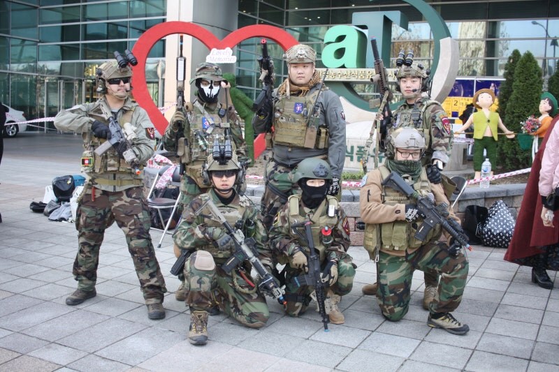 코믹월드 유명한 괴담_2.jpg