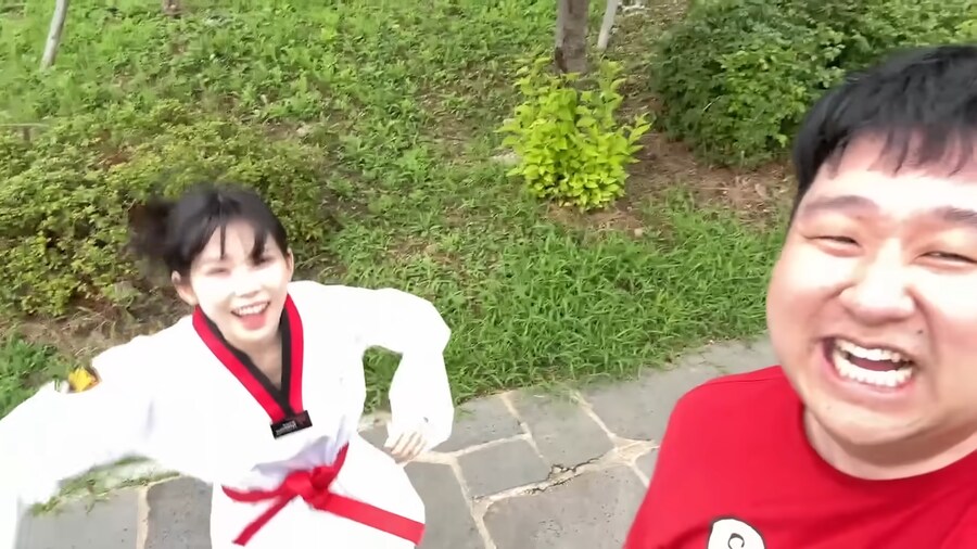 반도의 흔하지 않은 렌탈 여친.jpg_32.png