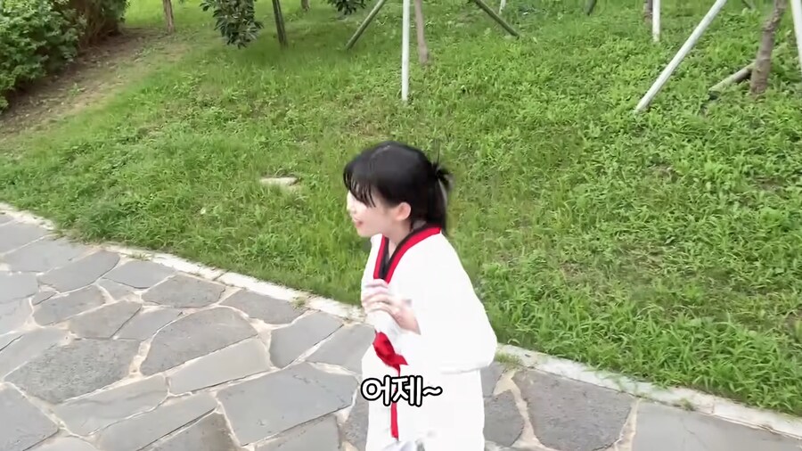 반도의 흔하지 않은 렌탈 여친.jpg_40.png