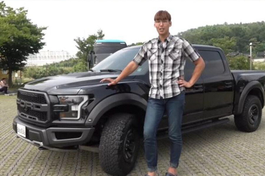 하승진과 자동차들_7.jpg