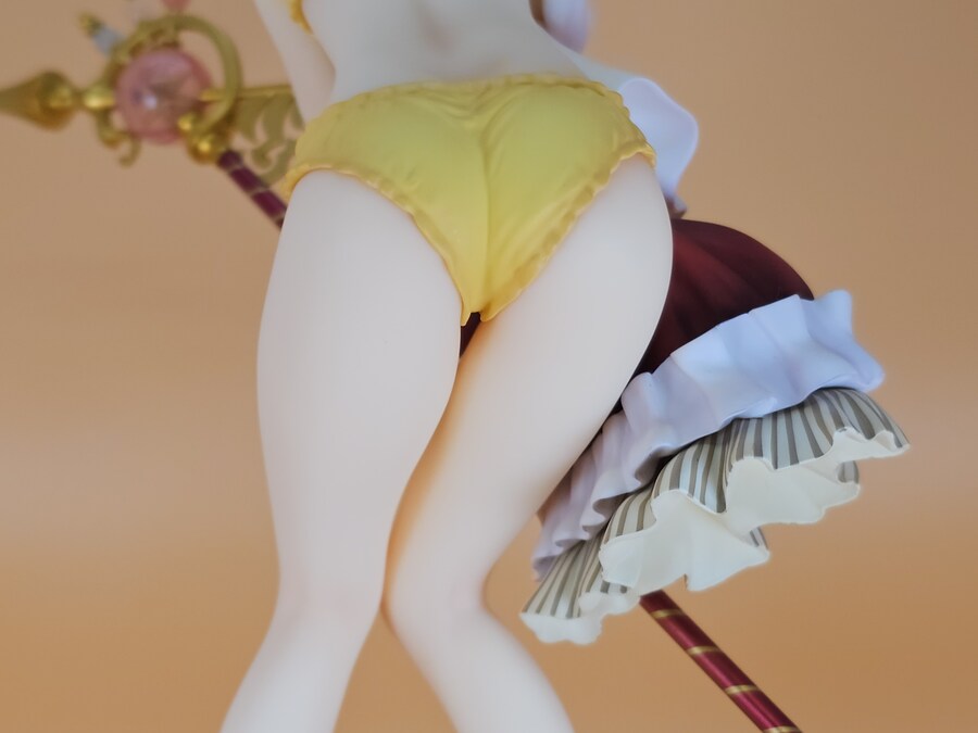 속옷보여 부끄러워하는 소피 피규어 보실레후?_9.jpg
