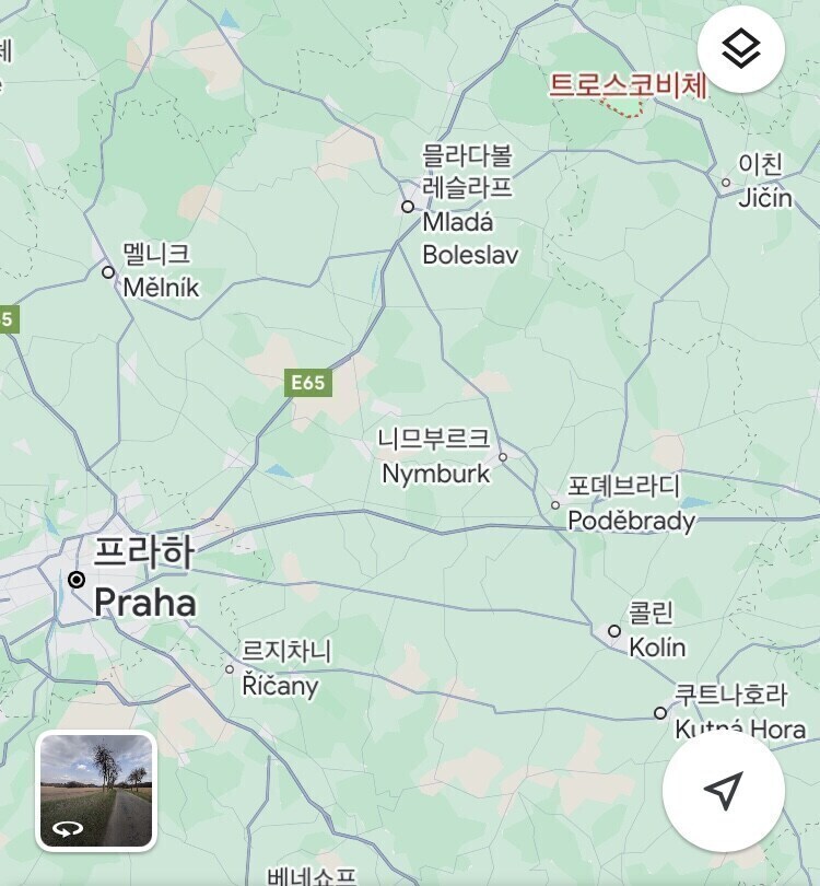 역사기반이라 모험 스케일도 지극히 현실적이었던 킹덤컴_2.jpg