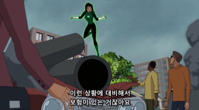 위험에 빠진 시민들을 구해주고도 욕 먹은 슈퍼 히어로_10.png