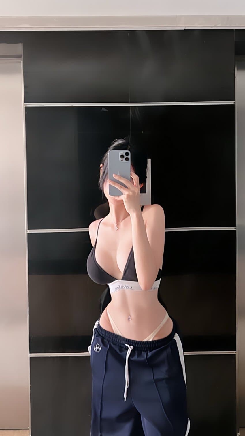 04년생 태국미녀 몸매 레전드_3.jpg
