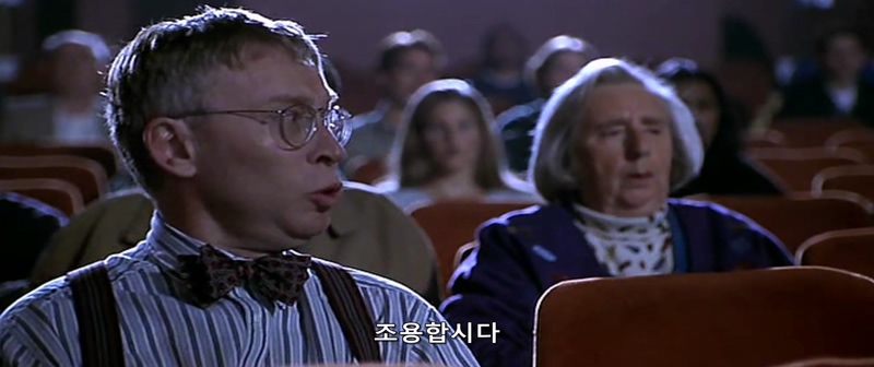 영화관에서 존나 민폐를 끼치는 여자_6.jpg