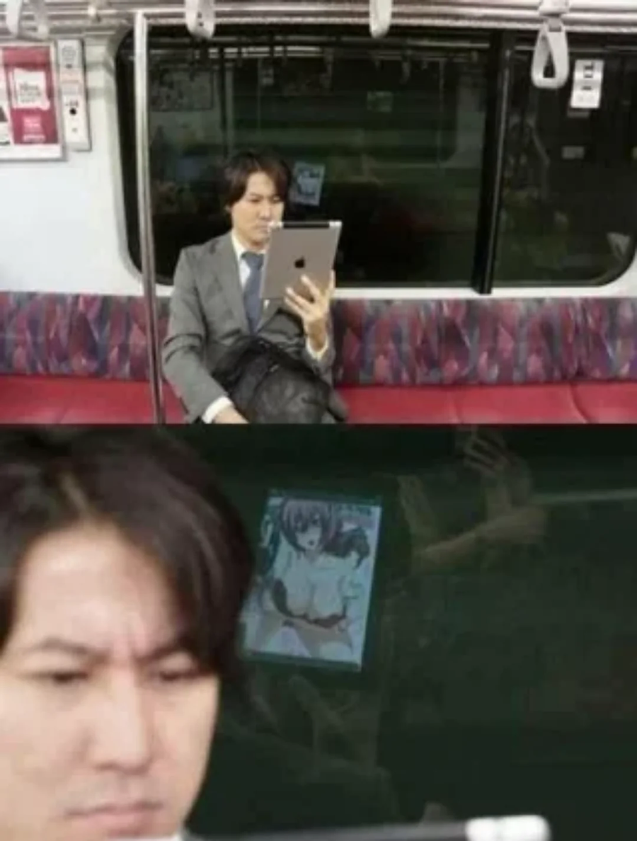 세상 진지한 일본 출퇴근길 직장인_1.webp