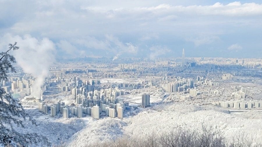 프로스트펑크같은 서울_1.jpg