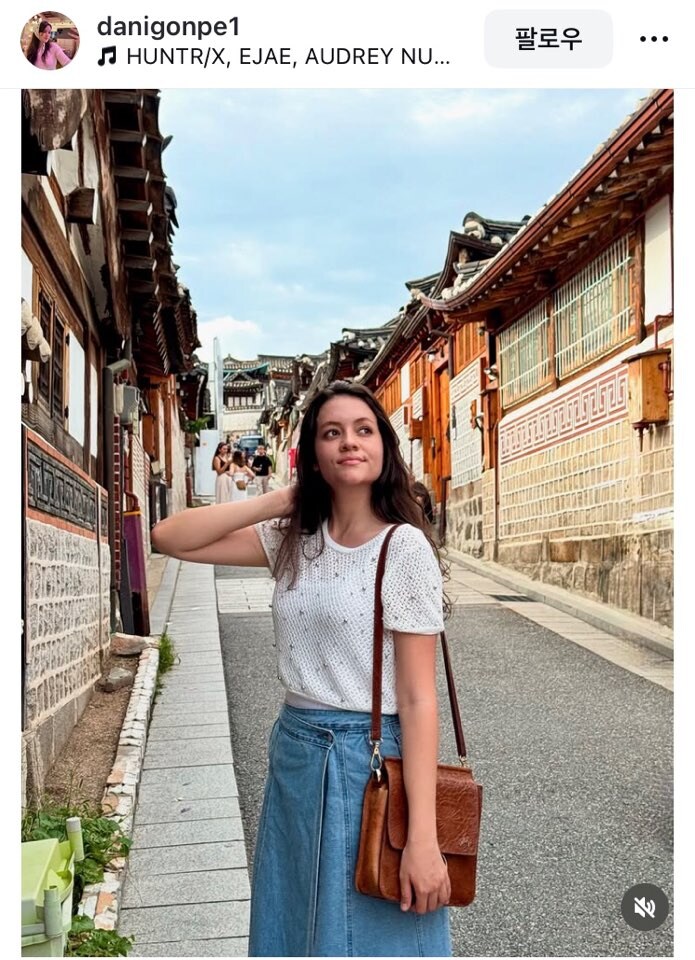 뭘 보고 왔는지 너무 투명한 어느 관광객의 서울 여행_1.jpg