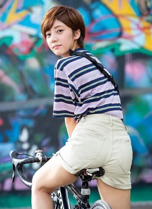 보기 드문 톰보이형 배우_3.jpg
