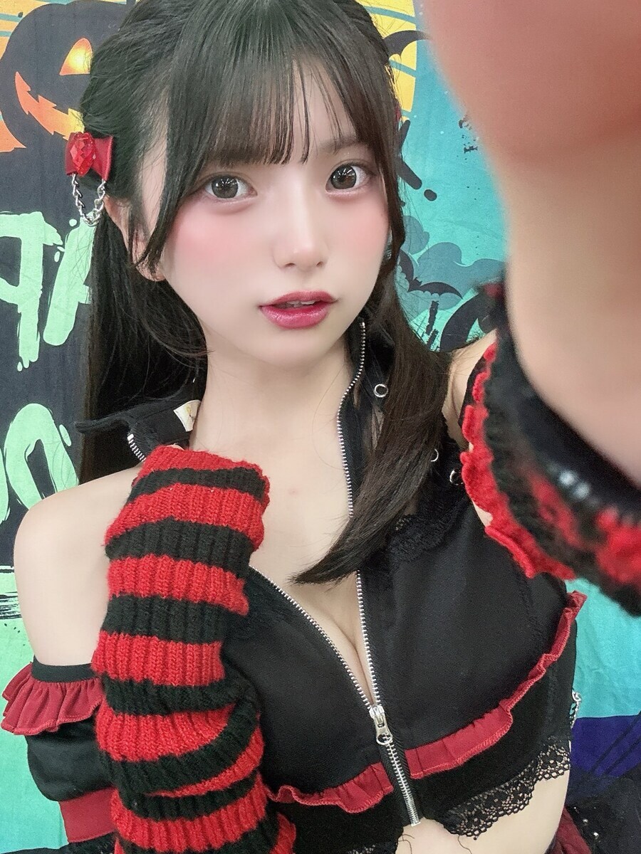 호불호 갈리는 복장 jpg_1.jpg