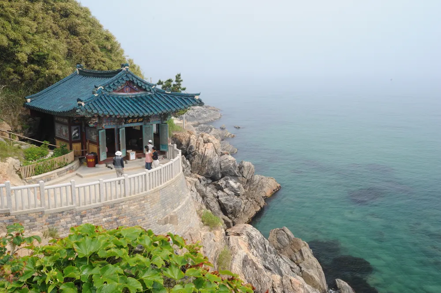 한국의 오래된 절에 가면 볼수있는 공통점_1.webp