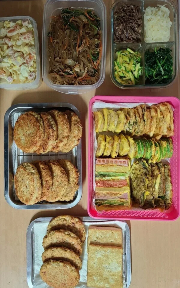 신입사원 엄마 제사날에 집들이 가겠다는 직장 동료들_2.jpg