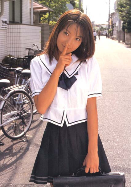 90년대 일본 성인잡지 모델들 사진_4.jpg