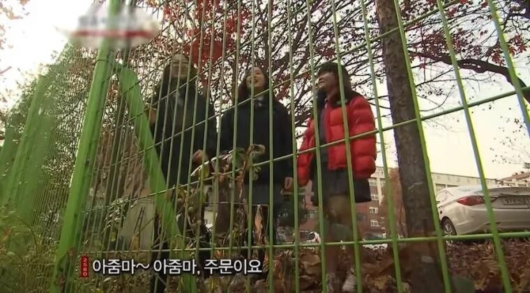 여고생들이 몰래 한다는 밀거래_1.jpg