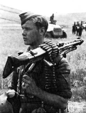 M60을 사격중인 해병대_2.jpg