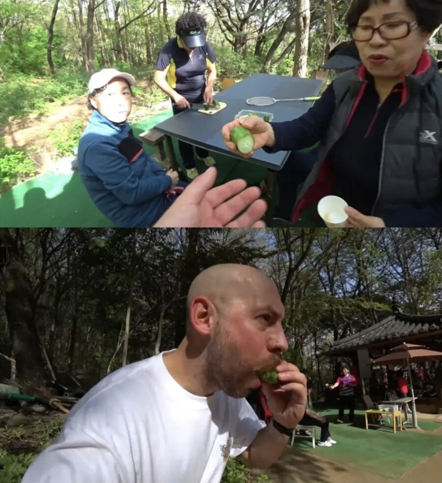 한국 절 구경 온 외국 유튜버_7.jpg