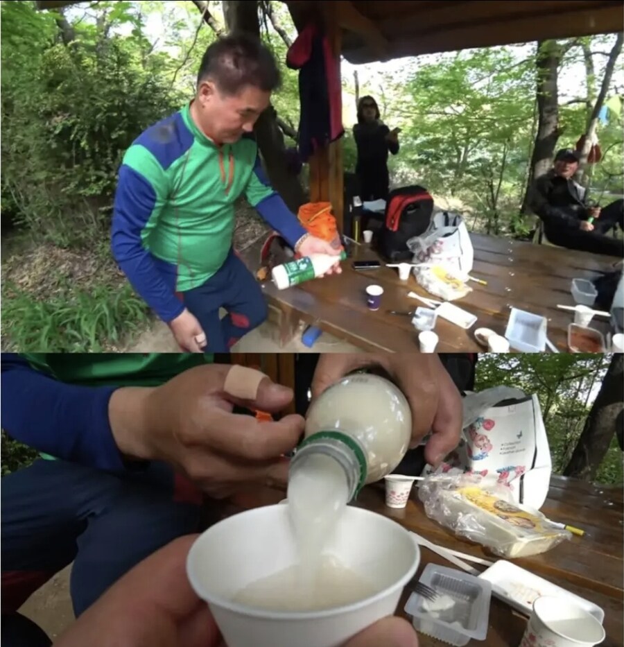 한국 절 구경 온 외국 유튜버_9.jpg