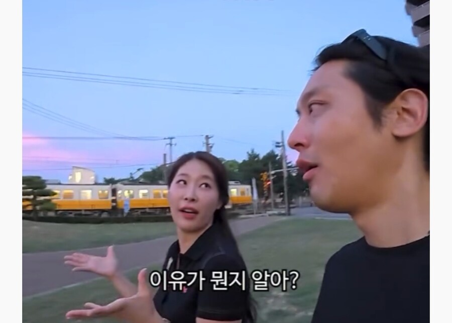 여성이 일본에서 혼밥 하는데 사람들이 이상하게 쳐다본 이유_14.jpg
