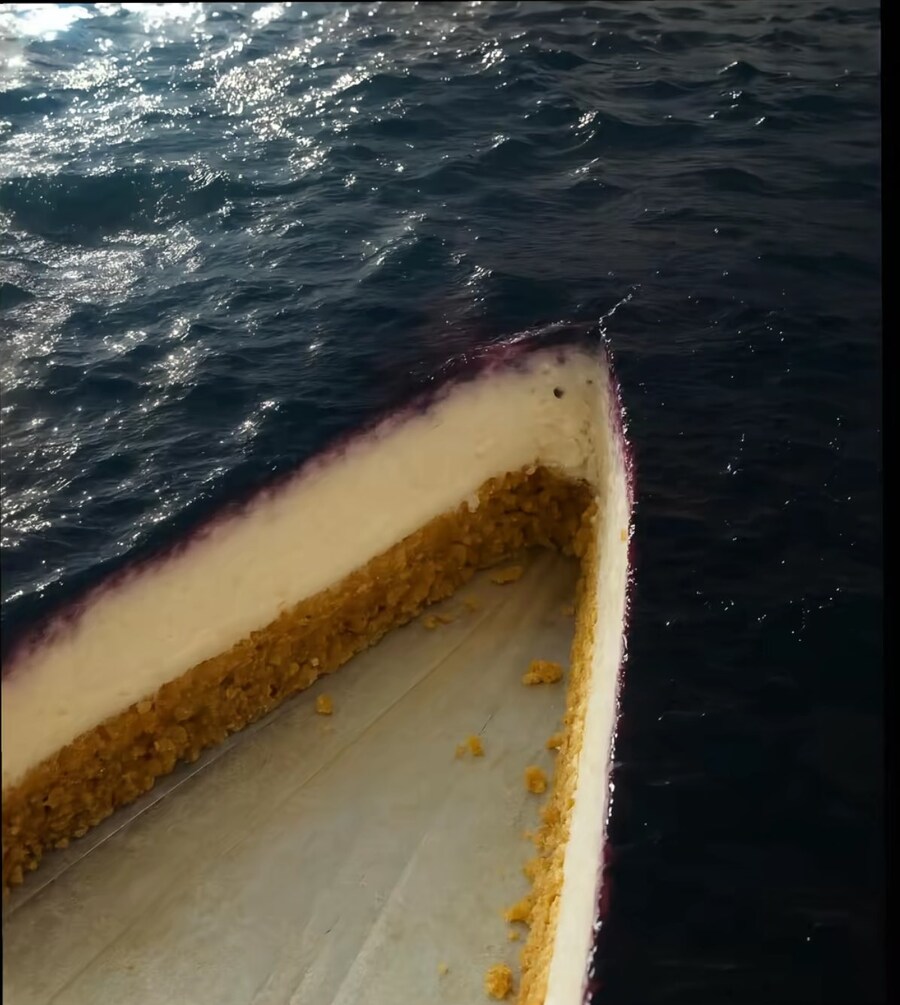 바다를 가로지르는 배_1.jpg
