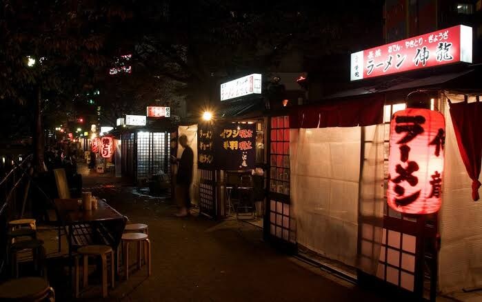 유튜브로 본 일본과 한국 길거리 포장마차 차이_1.jpg