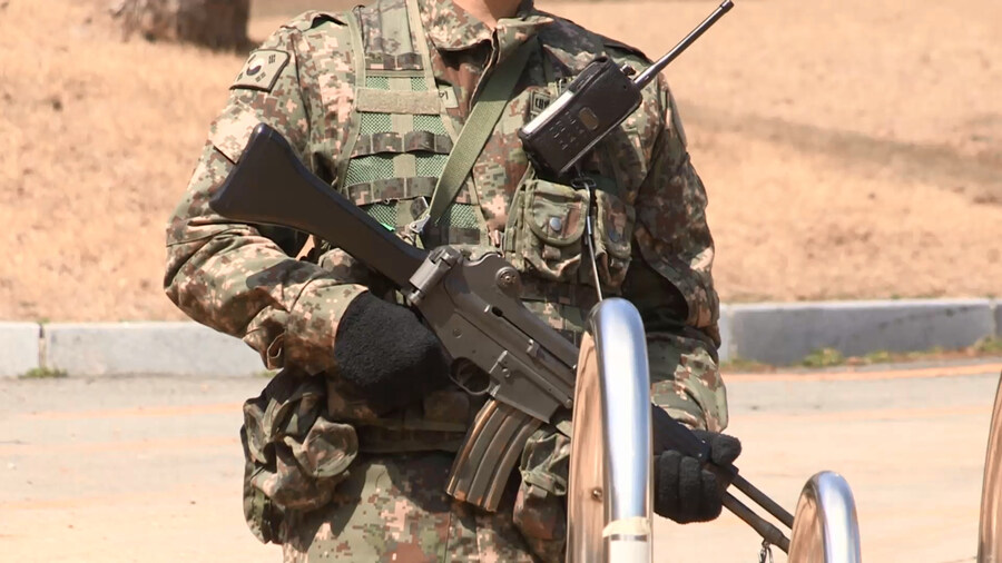 어이어이 남편군(예비역) 잘 보고 있어?_1.jpg